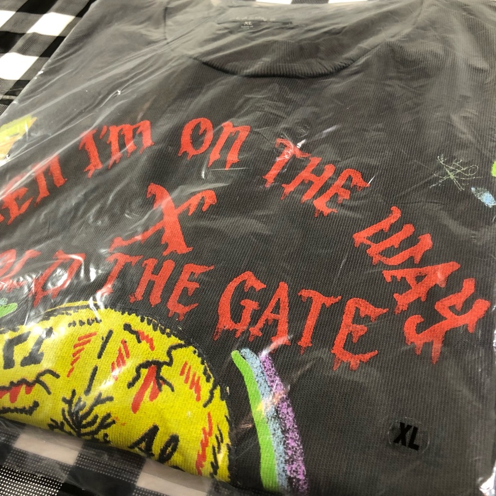 Kanye West Yeezy X XXXtentacion Swallow The Hate - Picture 5 of 7